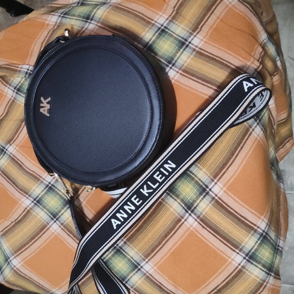 Ann Kline Crossbody purse